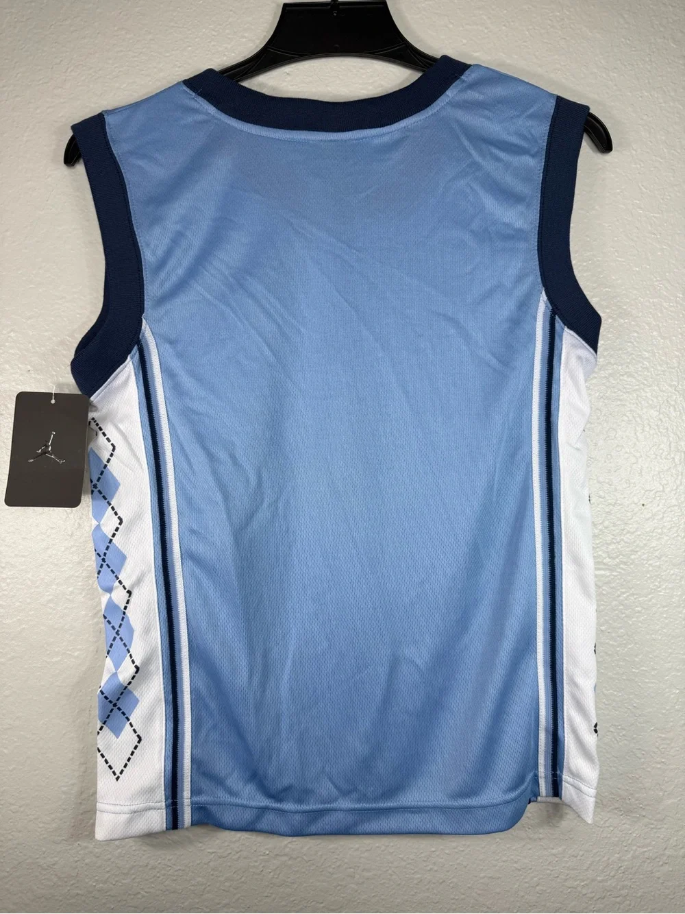 North Carolina tar heels basketball jersey Size Small Jordan Navy Blue Vneck